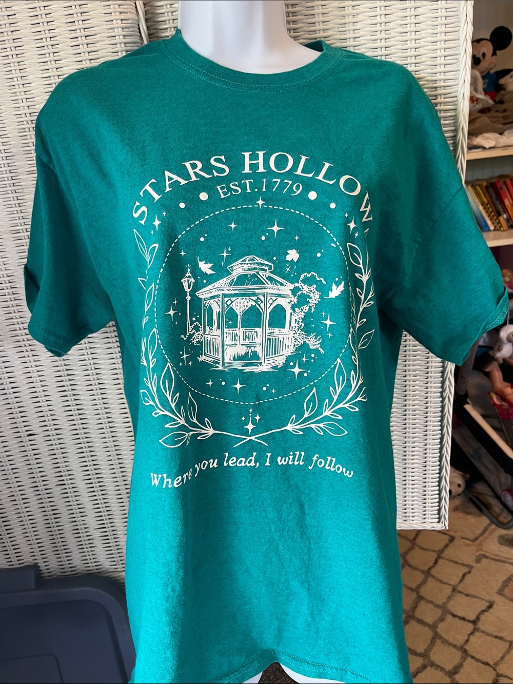 Gildan Teal Stars Hollow The Gilmore Girls Graphic Tee